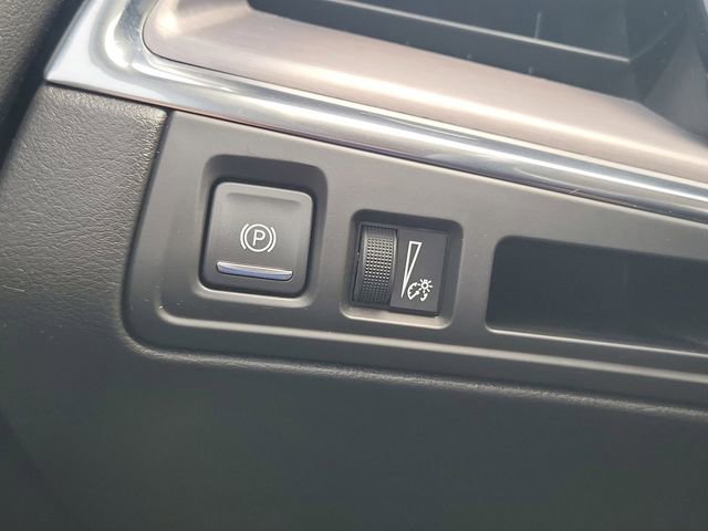 Certified 2019 Cadillac XT5 Luxury FWD image 11