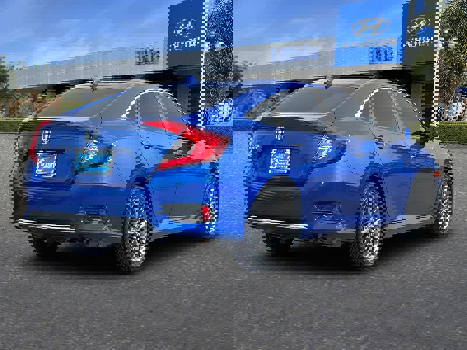 Used 2020 Honda Civic EX image 3