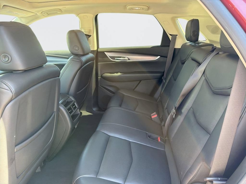 Used 2017 Cadillac XT5 Luxury w/ Driver Awareness Package FWD image 25