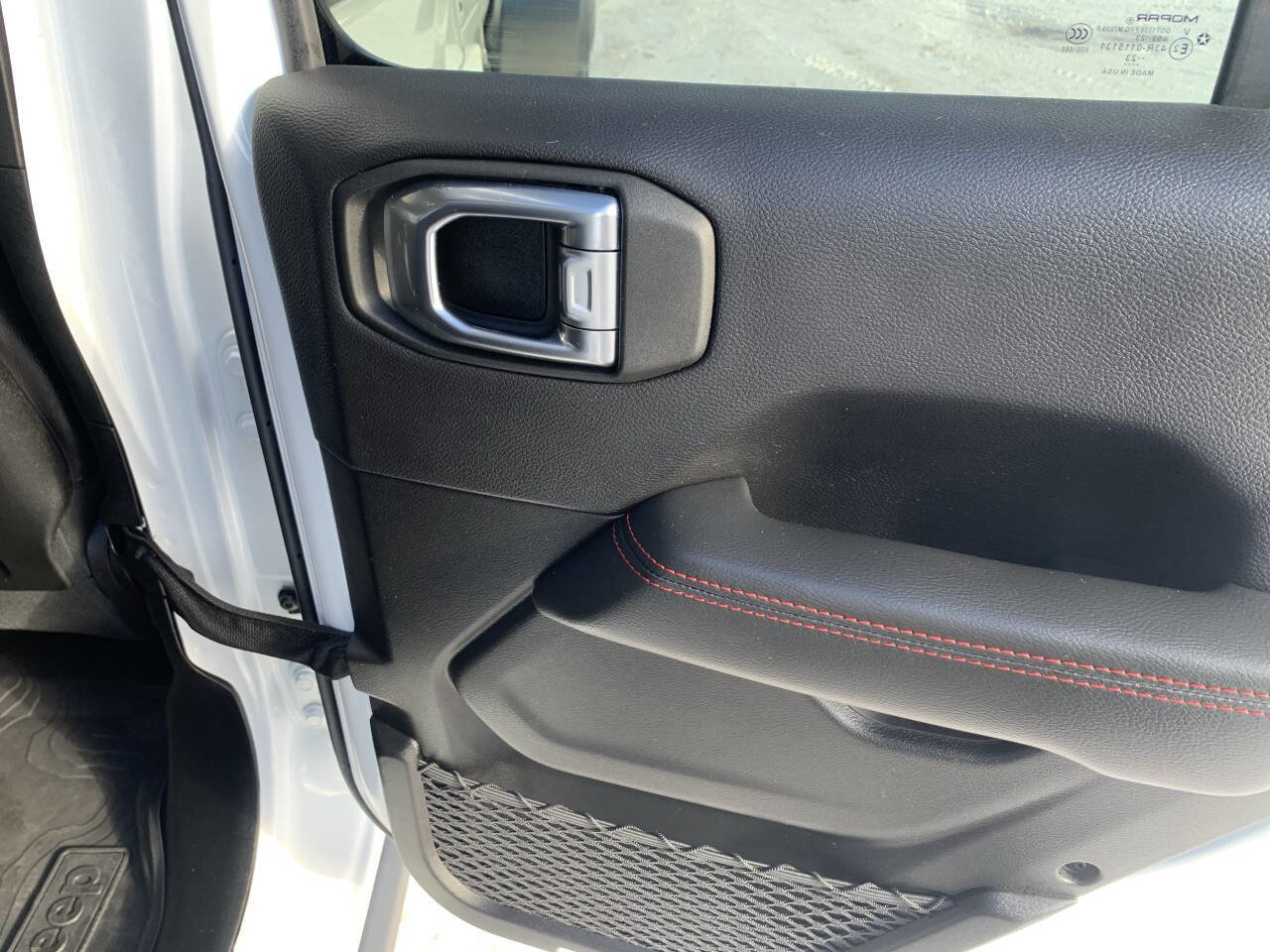 Used 2023 Jeep Wrangler Unlimited Rubicon w/ Dual Top Group image 30