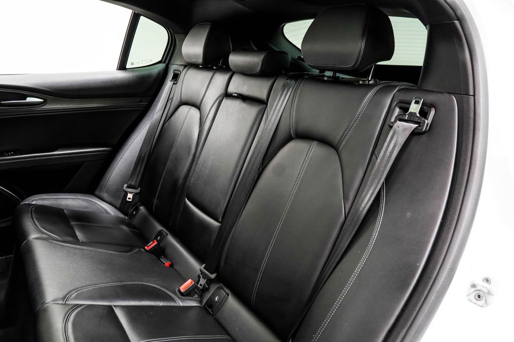 Used 2022 Alfa Romeo Stelvio Ti image 14
