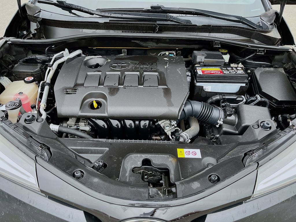 Used 2019 Toyota C-HR LE FWD image 27