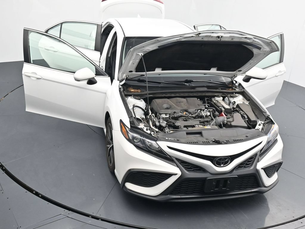 Used 2024 Toyota Camry SE FWD image 25