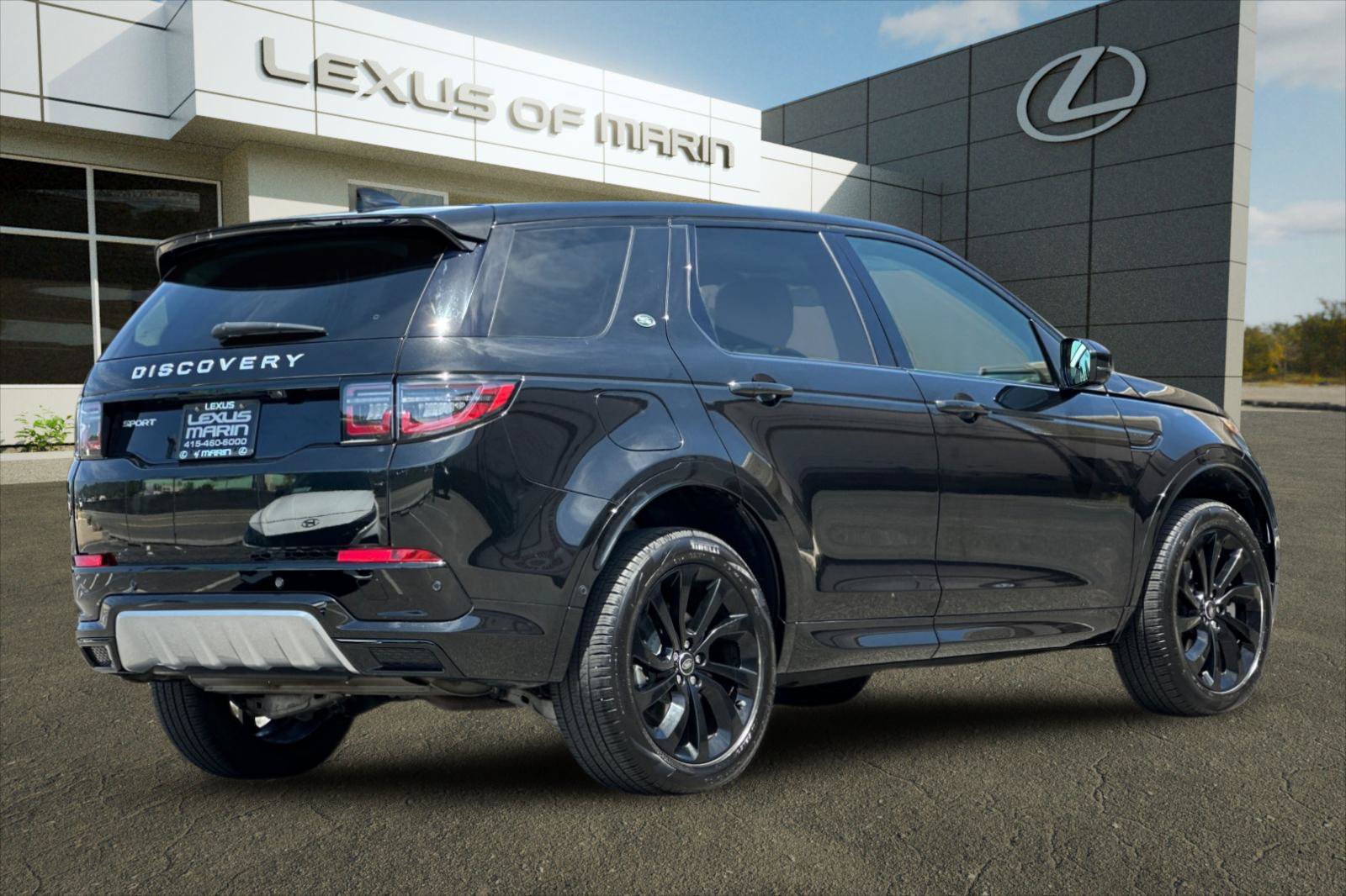 Used 2025 Land Rover Discovery Sport S AWD/4WD image 8