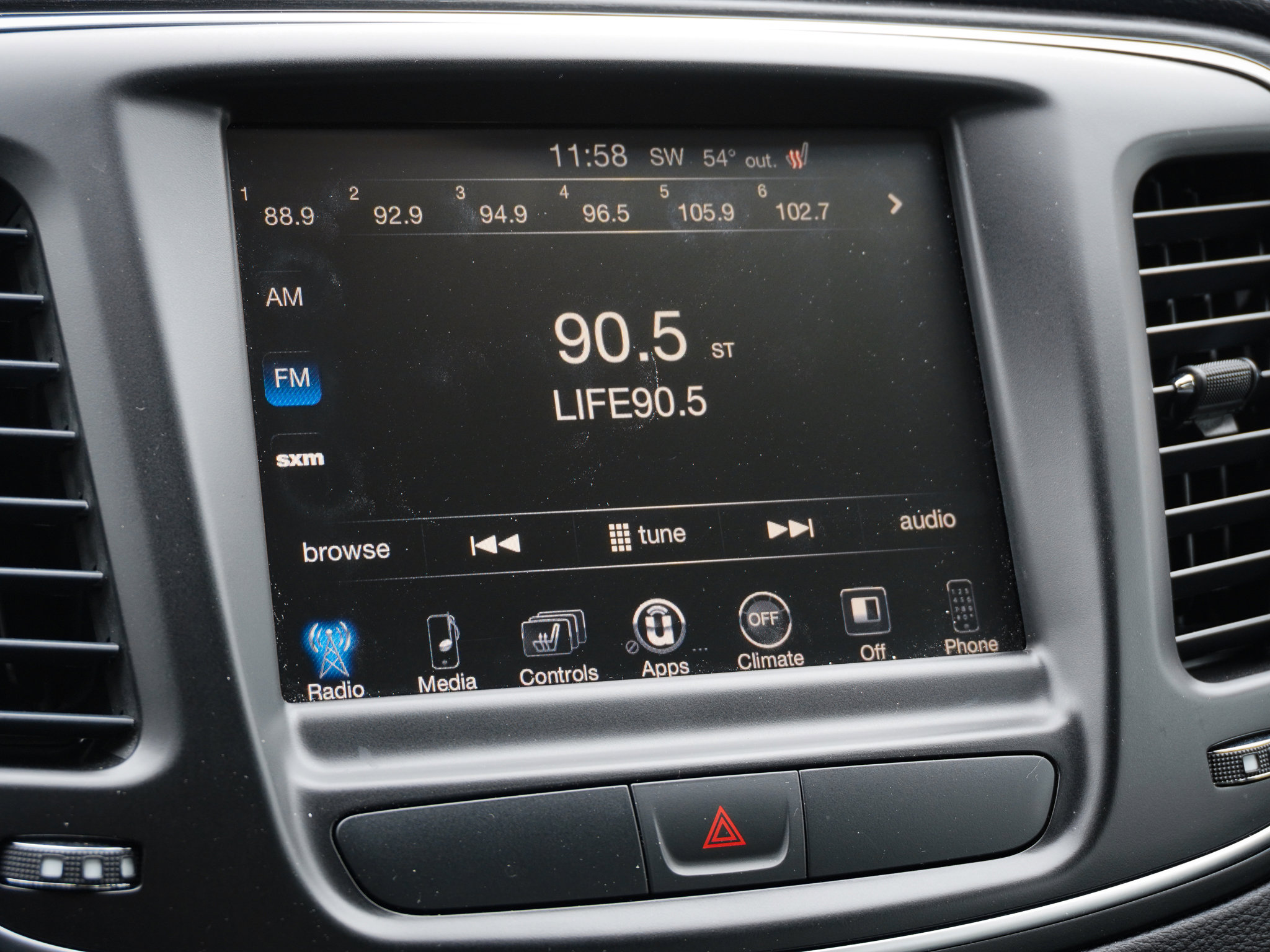 Used 2017 Chrysler 200 Limited Platinum FWD image 23