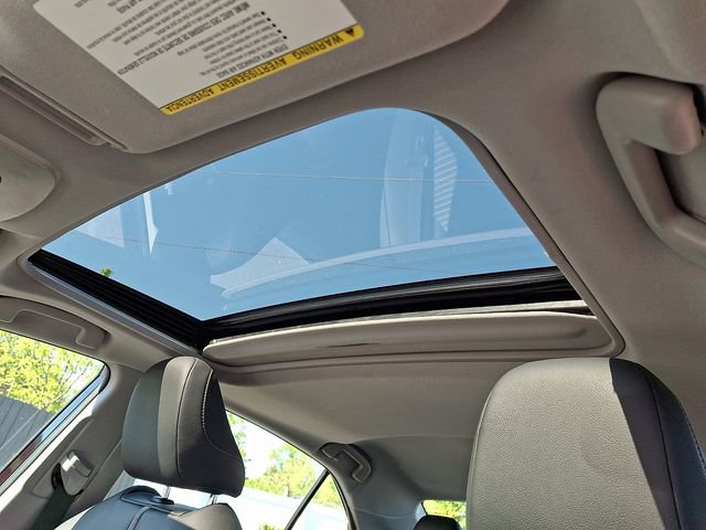 Used 2018 Toyota Camry SE w/ Moonroof Package FWD image 16