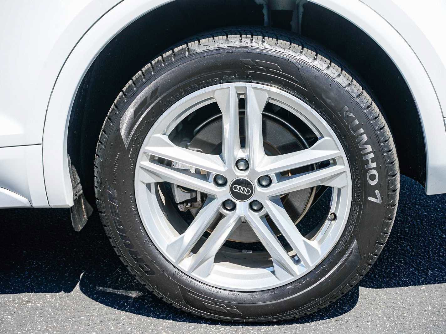 Used 2023 Audi Q5 e Premium image 10