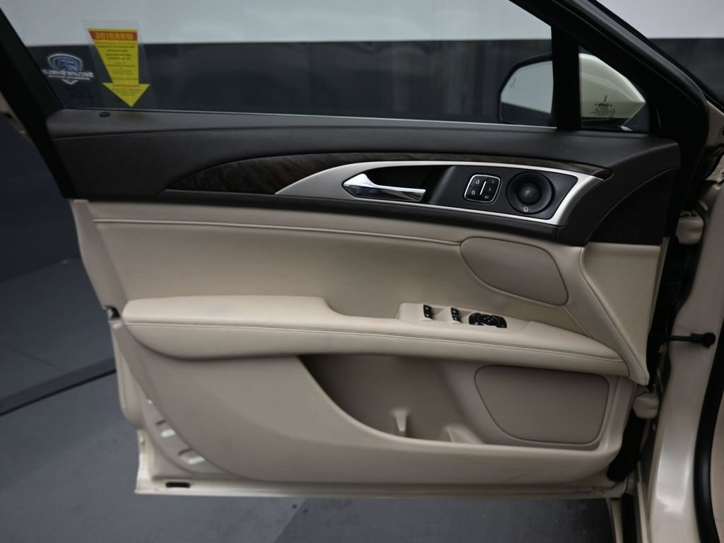 Used 2018 Lincoln MKZ Reserve w/ Technology Package image 9