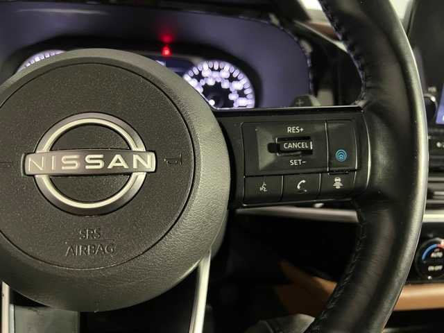 Certified 2022 Nissan Pathfinder Platinum w/ Cargo Package image 20