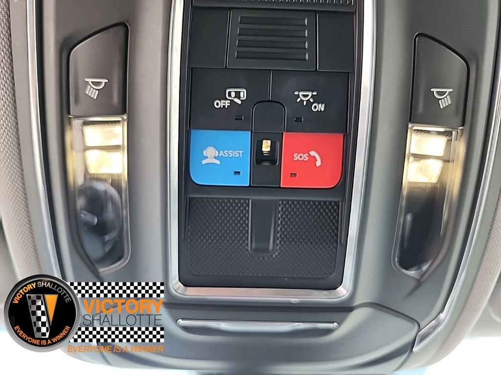 Certified 2023 Jeep Grand Cherokee Laredo image 33