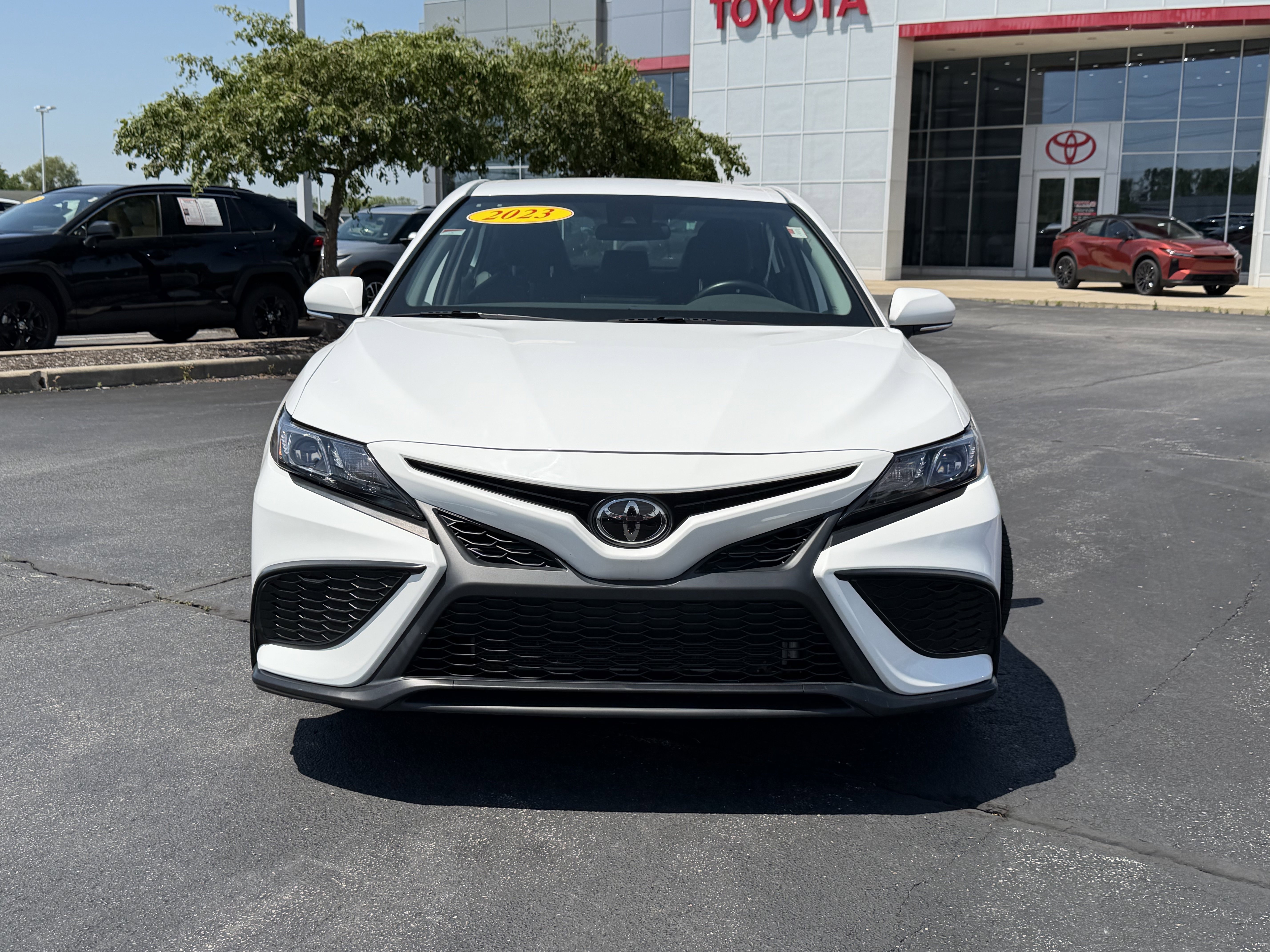 Certified 2023 Toyota Camry SE FWD image 2