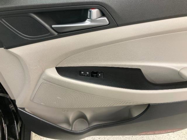 Used 2017 Hyundai Tucson SE FWD image 36