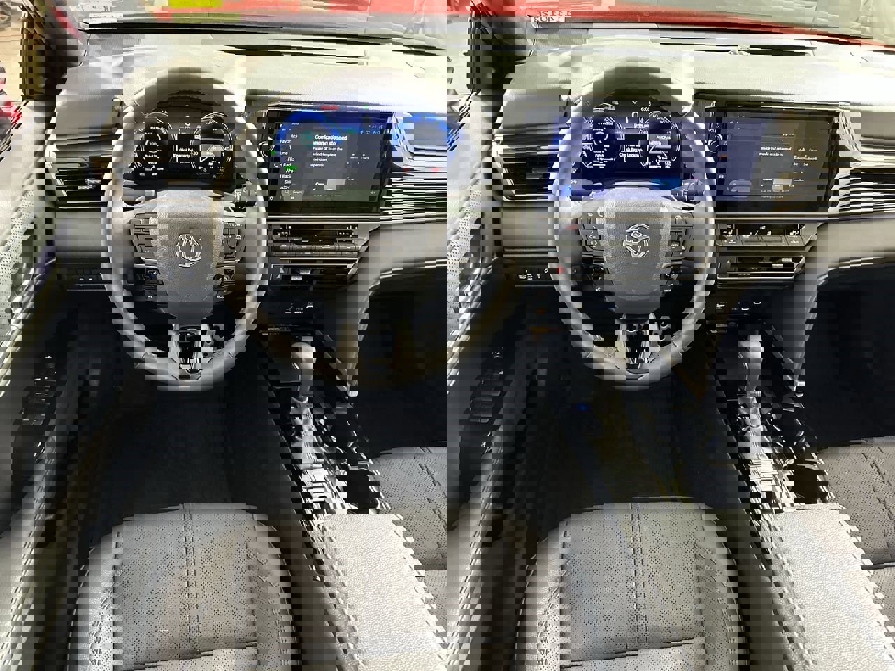 Used 2025 Toyota Camry XSE image 21