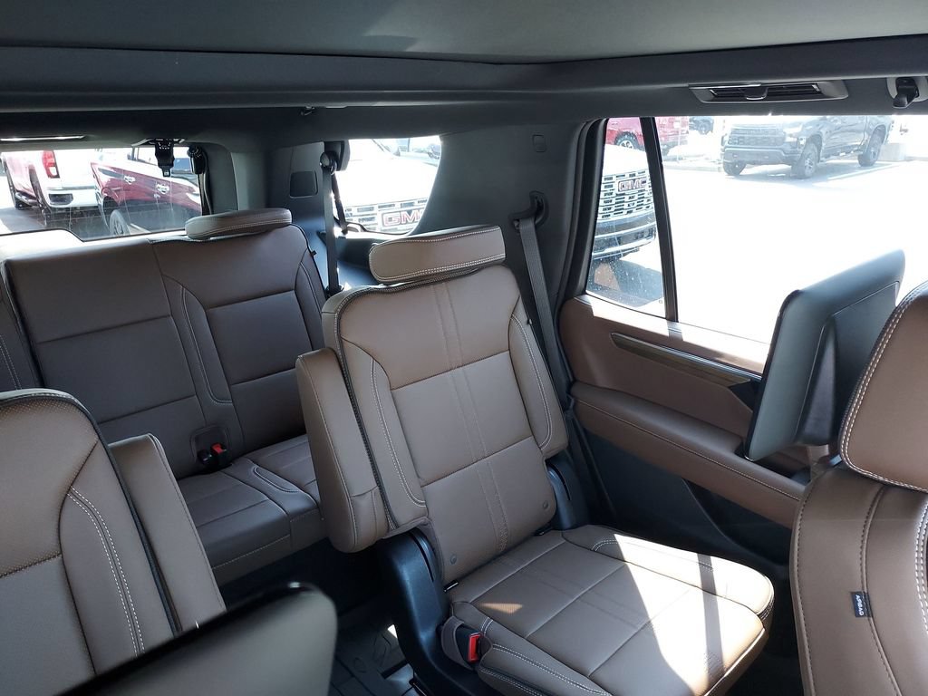 New 2026 Chevrolet Tahoe High Country AWD/4WD image 14