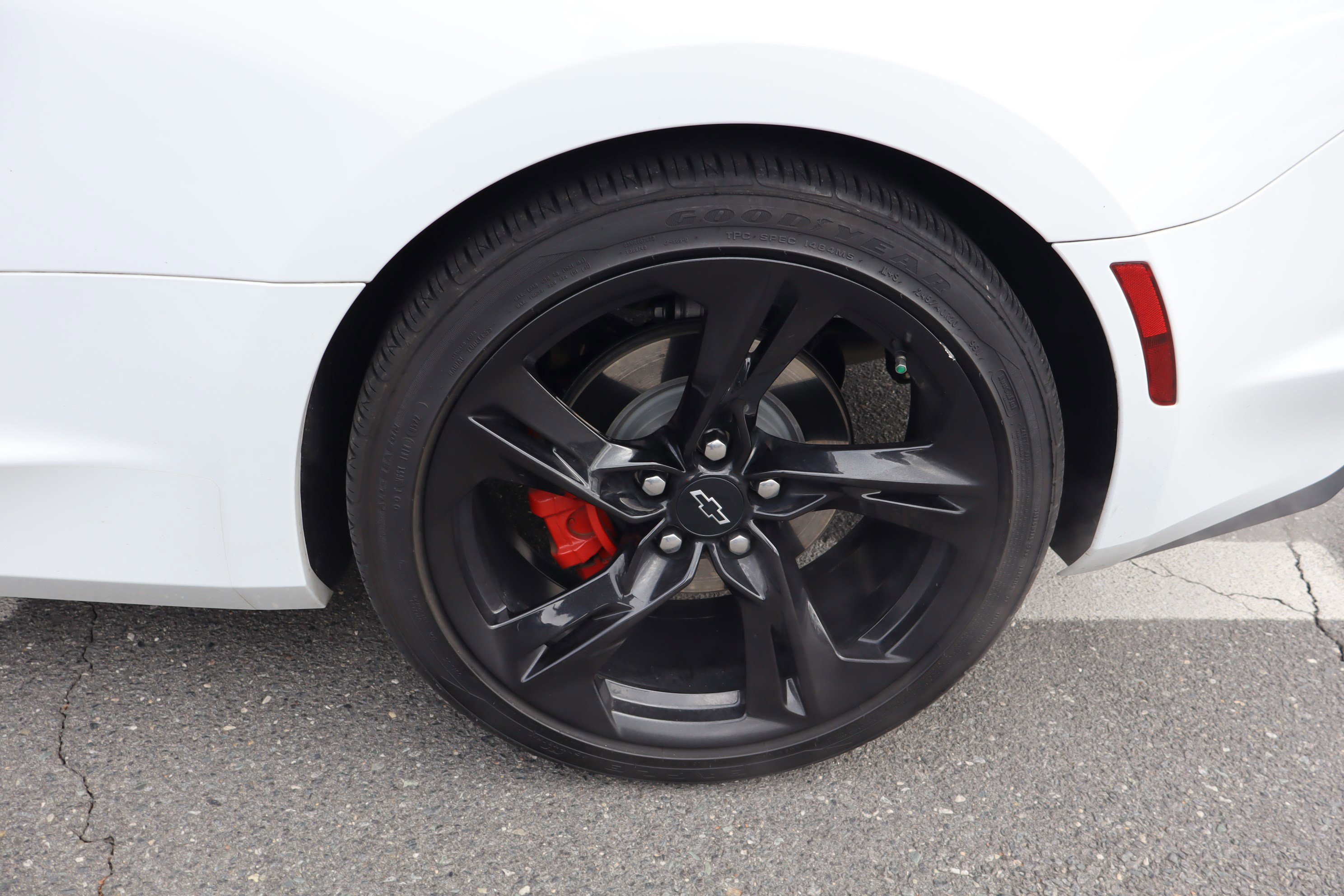 Used 2022 Chevrolet Camaro LT w/ RS Package image 35