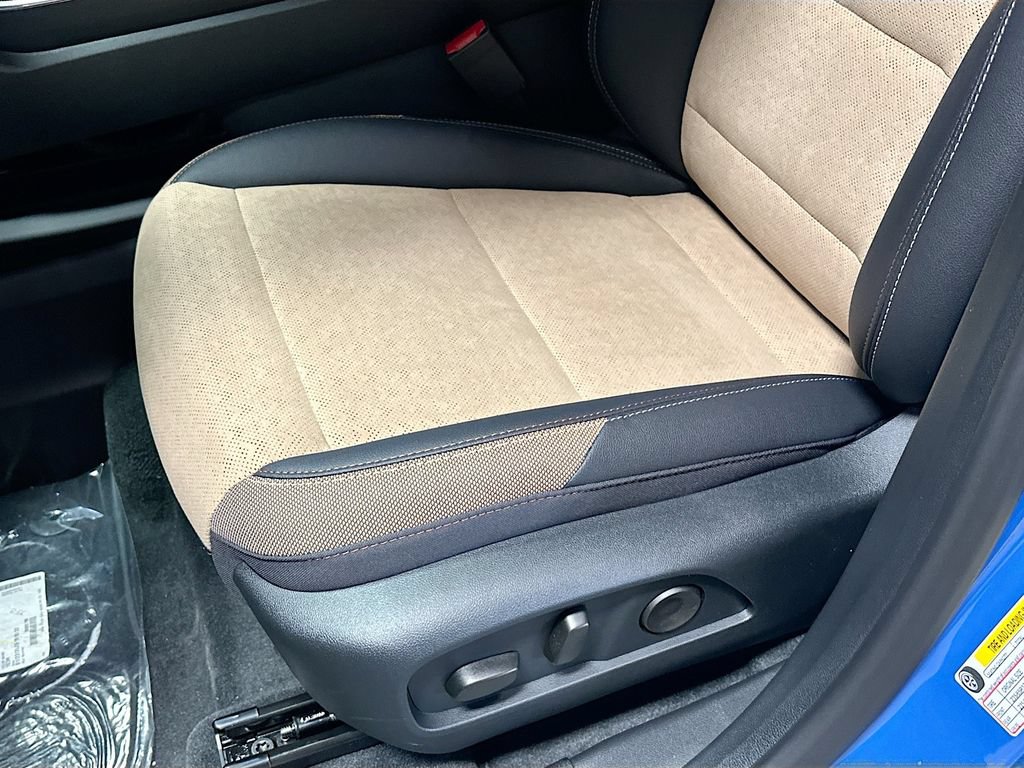 New 2026 Chevrolet Equinox ACTIV FWD image 23