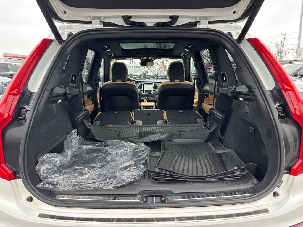 Certified 2024 Volvo XC90 B6 Ultimate image 26