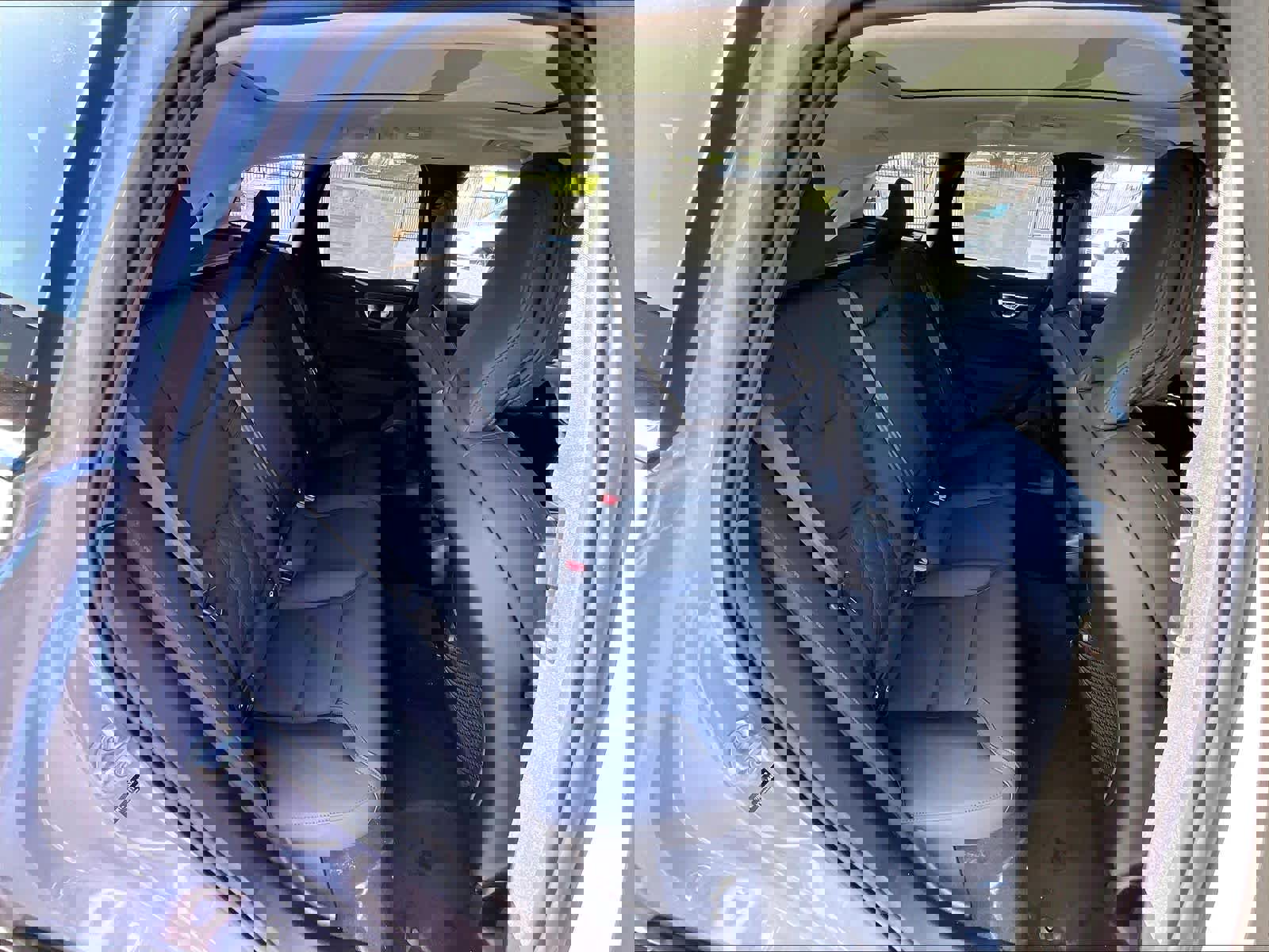 New 2026 Volvo XC60 B5 Plus w/ Climate Package image 27