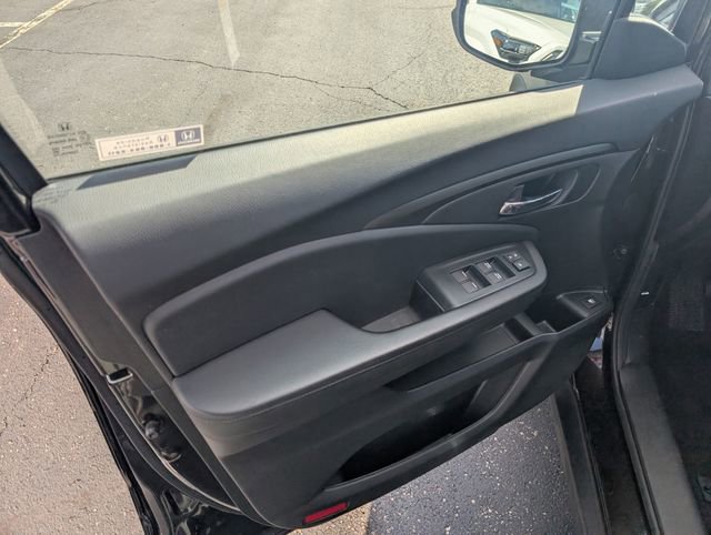 Used 2021 Honda Passport Sport image 14