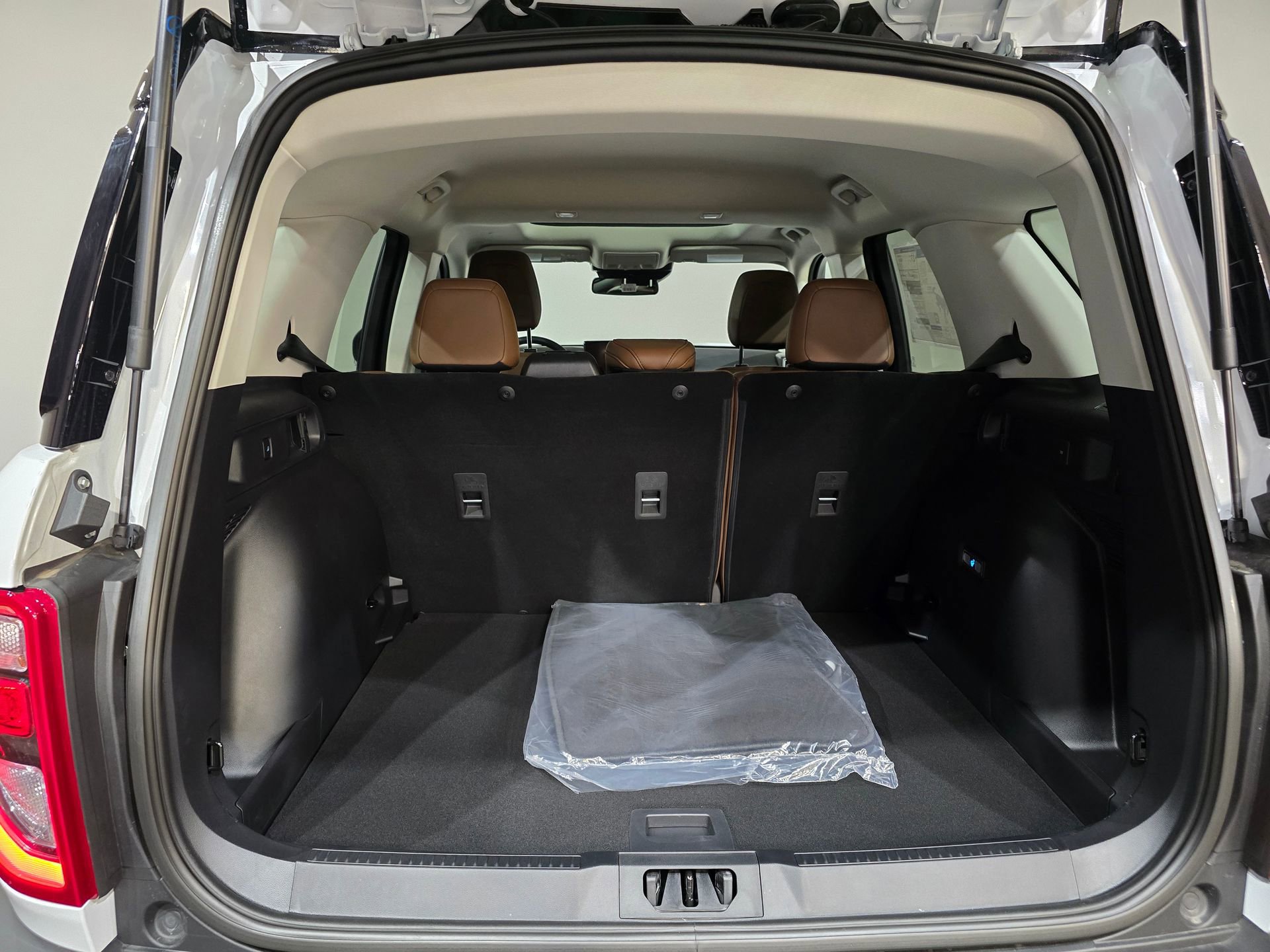 New 2025 Ford Bronco Sport Outer Banks w/ Outer Banks Tech Package+ AWD/4WD image 11