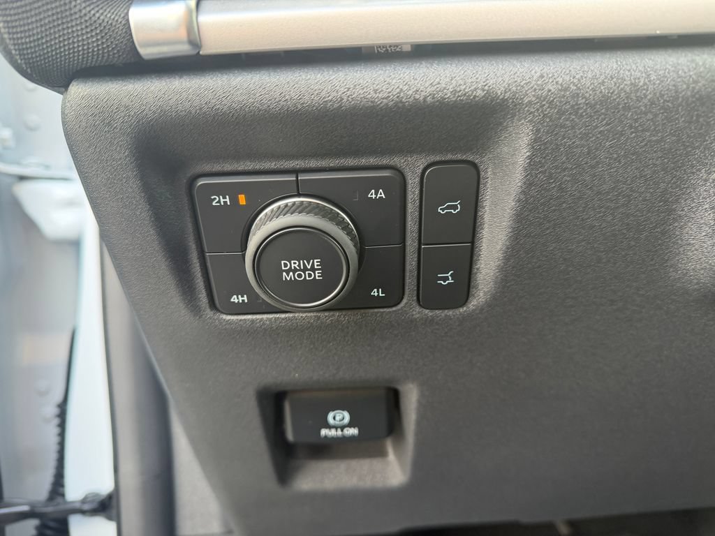 Used 2025 Ford Expedition Max Active AWD/4WD image 20