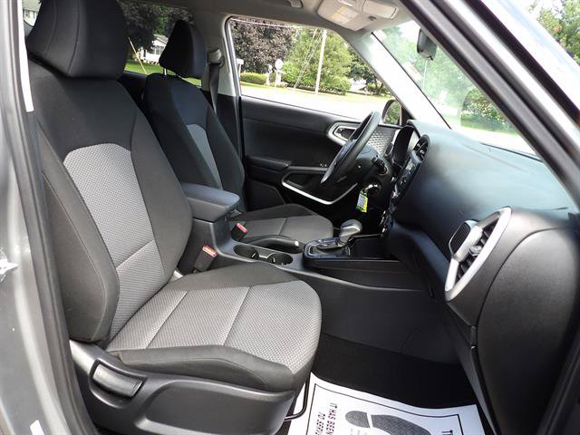 Used 2023 Kia Soul LX FWD image 35