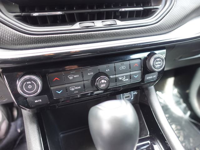 Used 2024 Jeep Compass Trailhawk AWD/4WD image 18