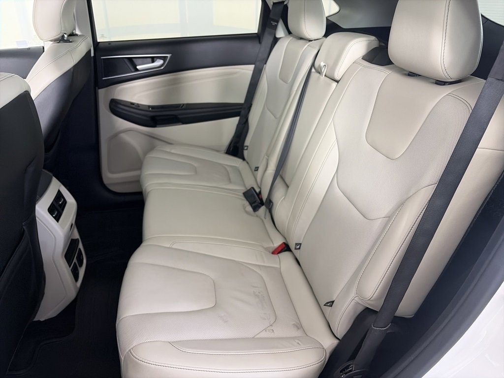 Used 2016 Ford Edge Titanium w/ Equipment Group 302A image 13