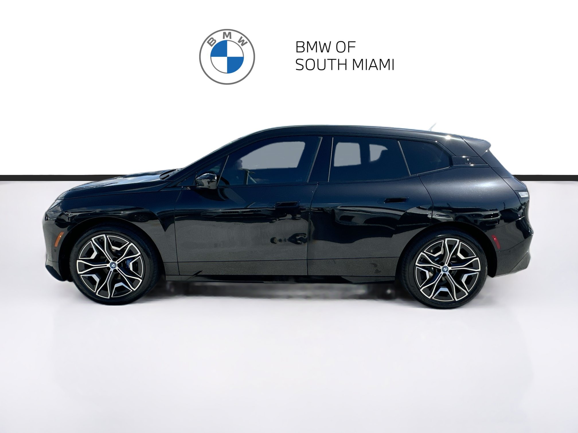 Used 2023 BMW iX M60 w/ Executive Package AWD/4WD image 4
