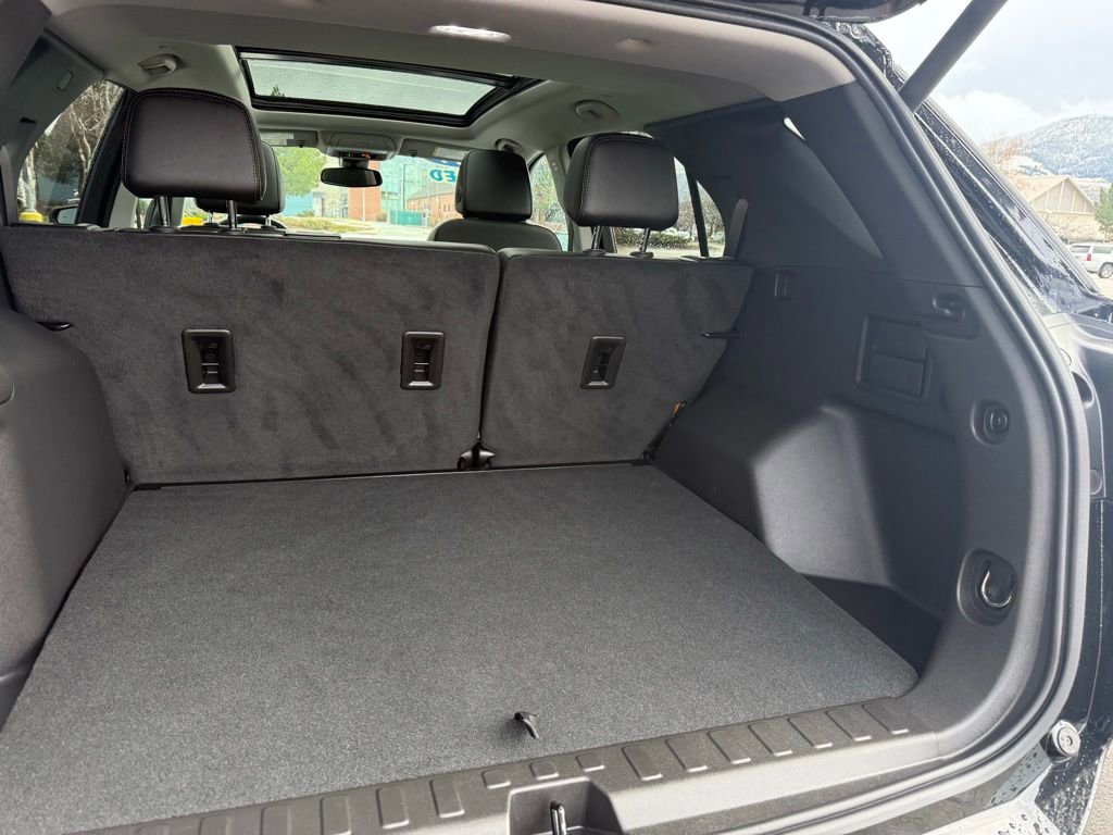 Used 2024 Chevrolet Equinox Premier image 37