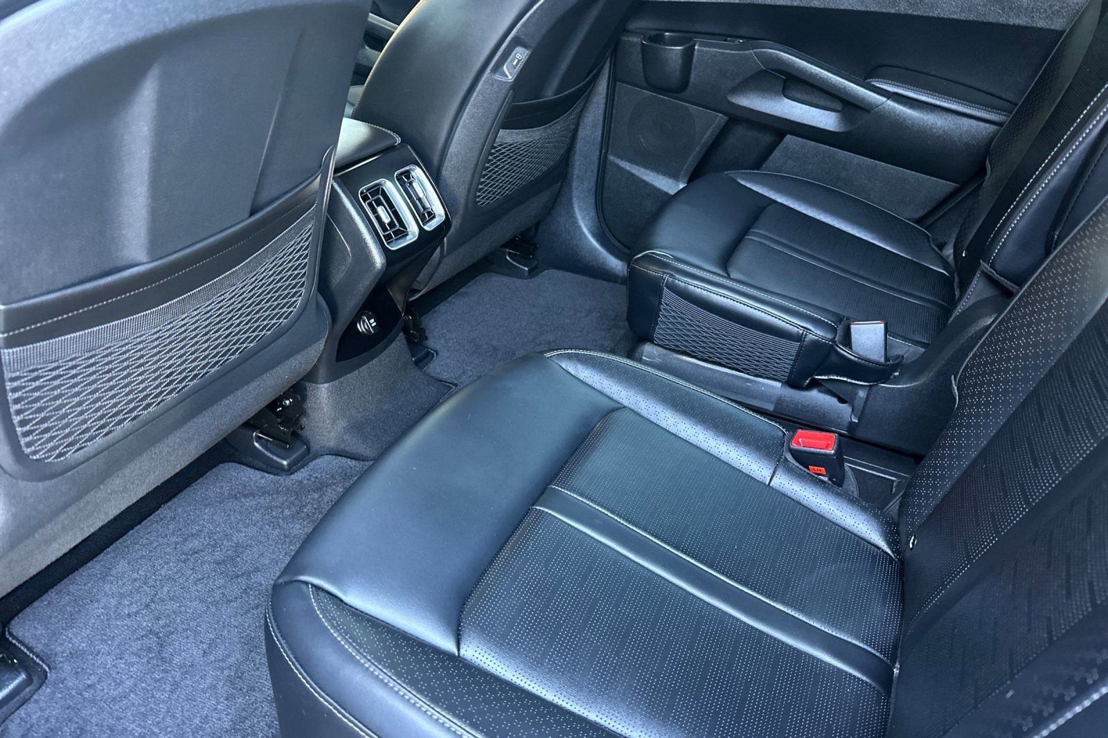 Used 2025 Kia Sorento EX w/ EX Panoramic Sunroof Package AWD/4WD image 8