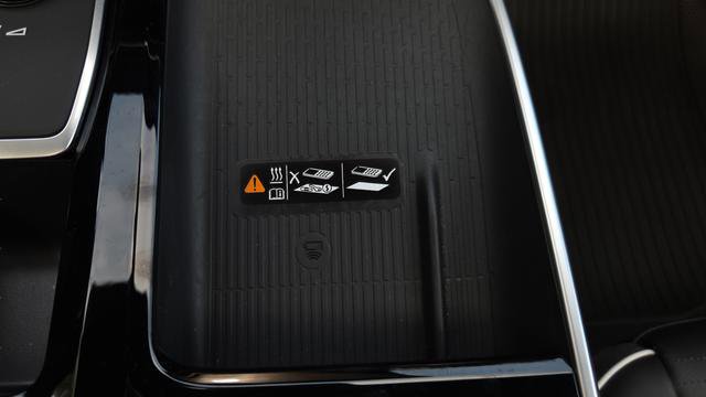 Used 2025 Buick Enclave Sport Touring w/ Power Package image 35