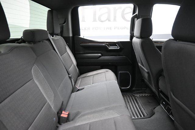 Used 2024 Chevrolet Silverado 1500 LT AWD/4WD image 29