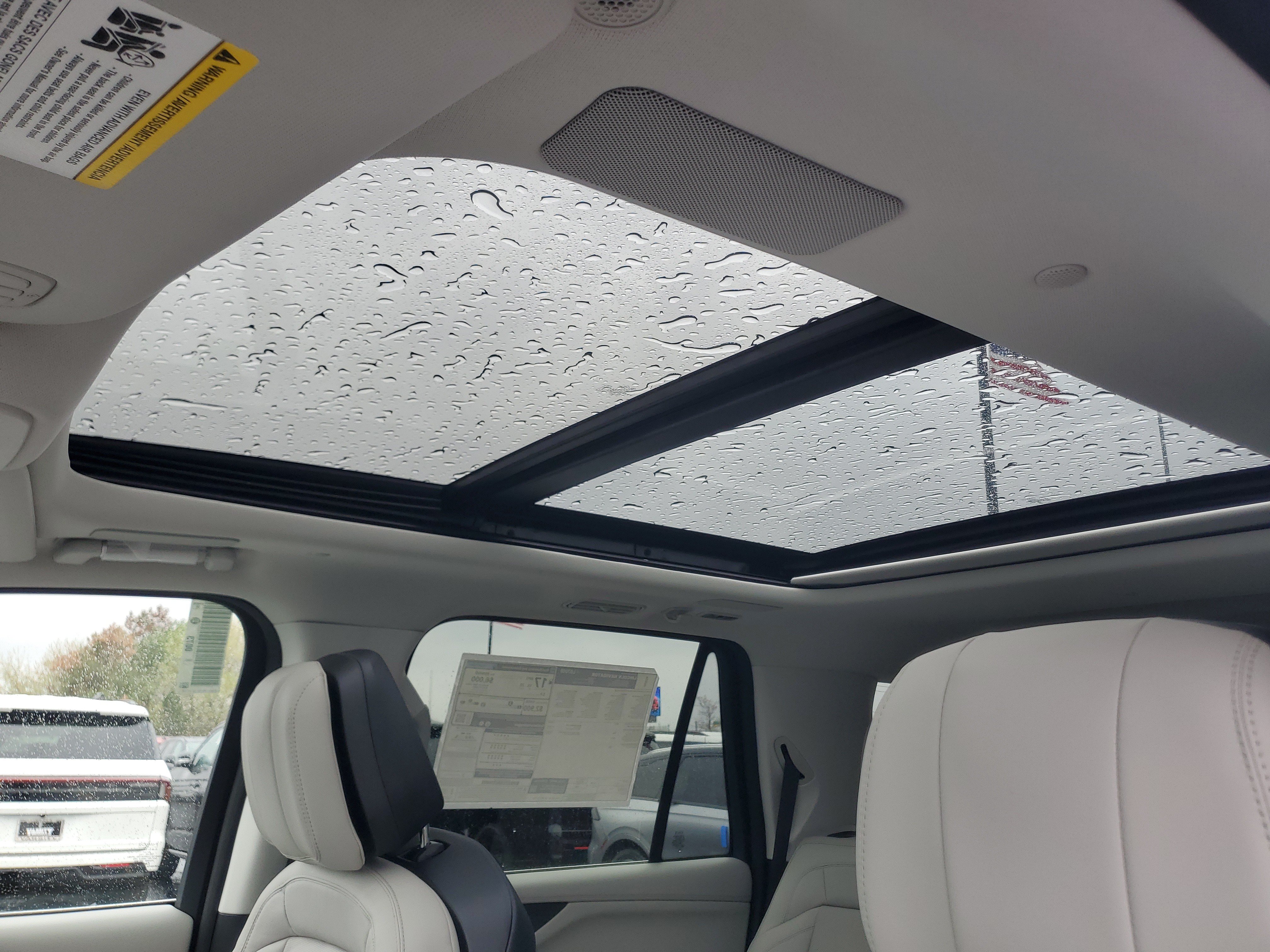 New 2026 Lincoln Navigator Reserve AWD/4WD image 11