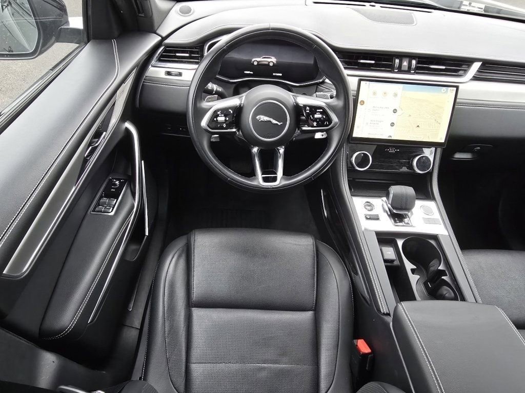 Used 2025 Jaguar F-PACE R-Dynamic S AWD/4WD image 21