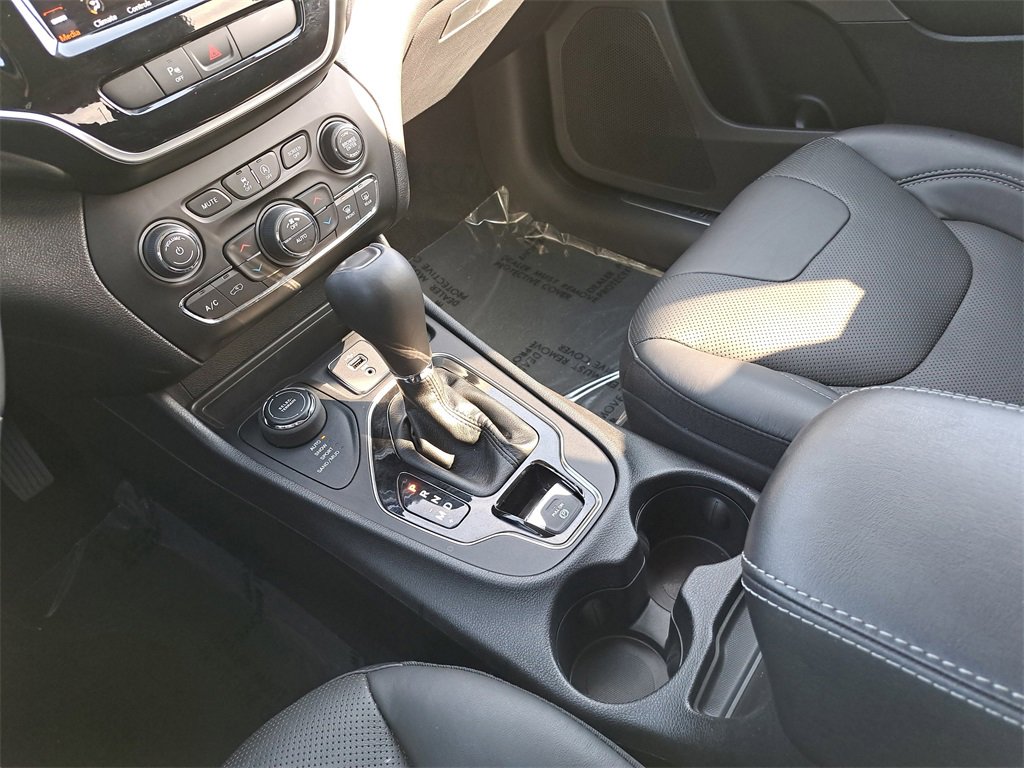 Used 2020 Jeep Cherokee Limited image 26