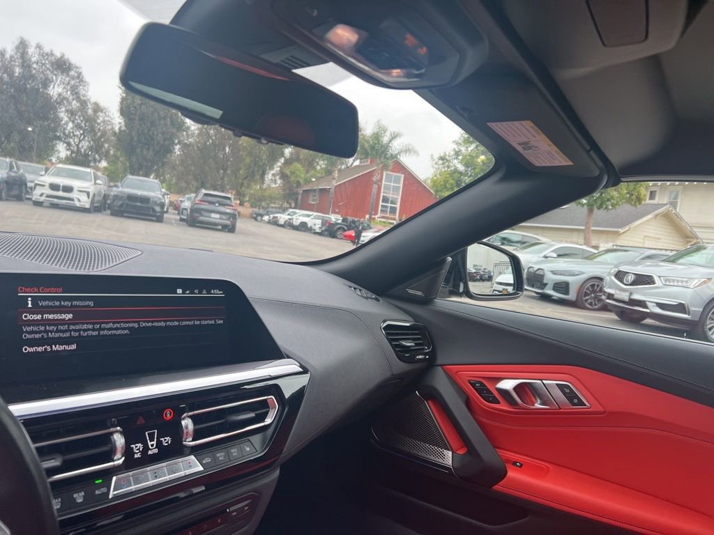 Used 2023 BMW Z4 sDrive30i w/ Premium Package image 14