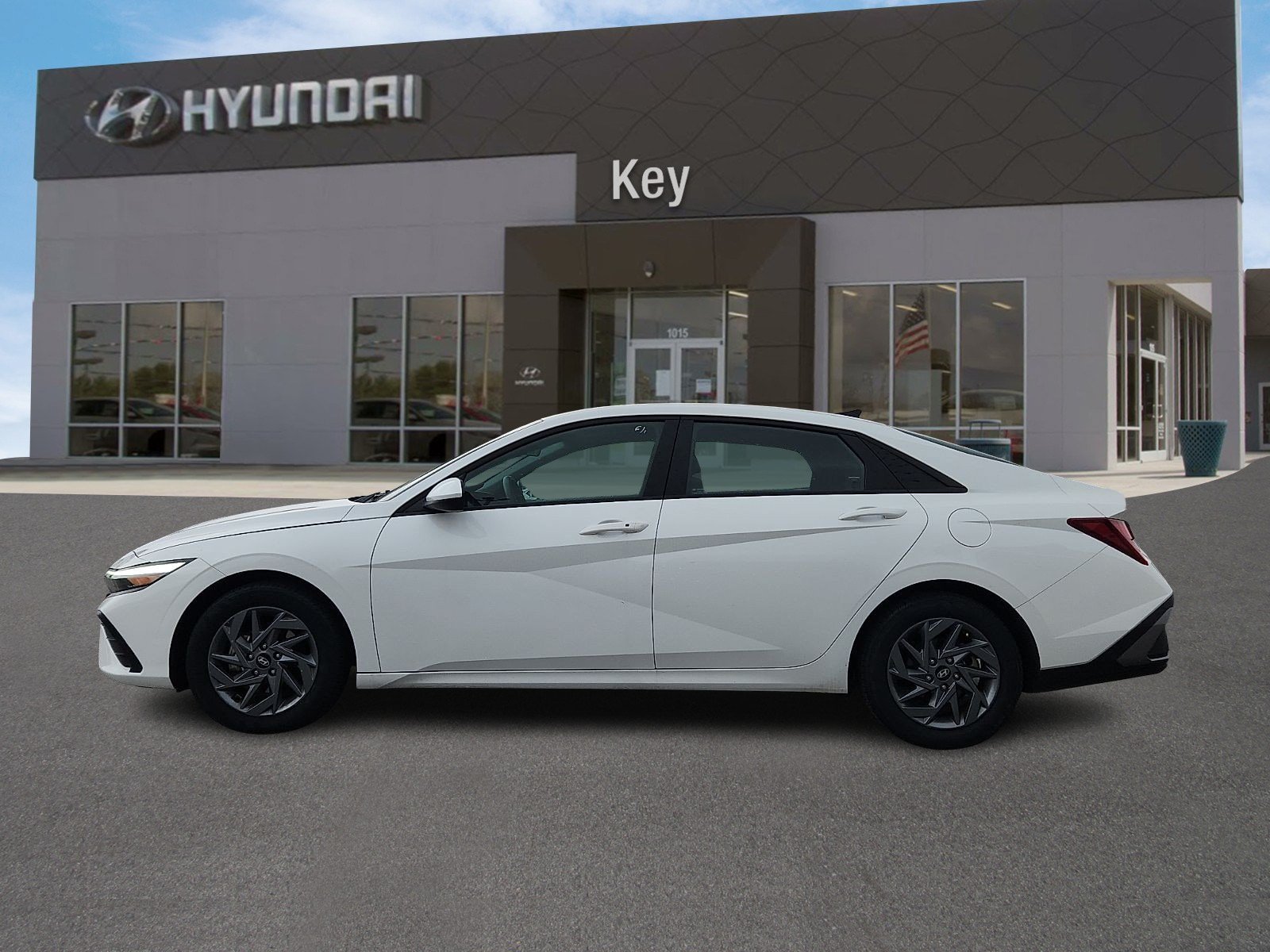 Certified 2024 Hyundai Elantra SEL FWD image 6