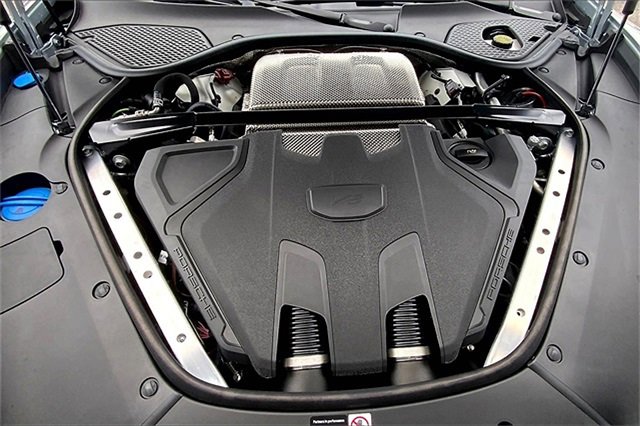 New 2026 Porsche Panamera GTS image 38