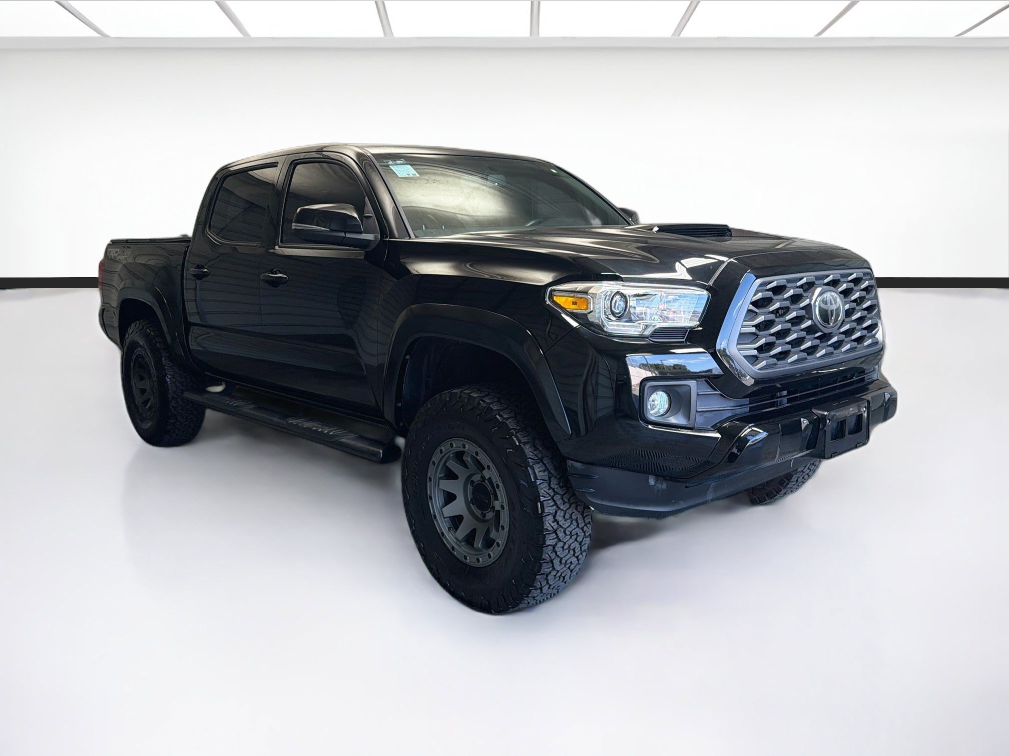 Used 2016 Toyota Tacoma TRD Sport AWD/4WD image 3
