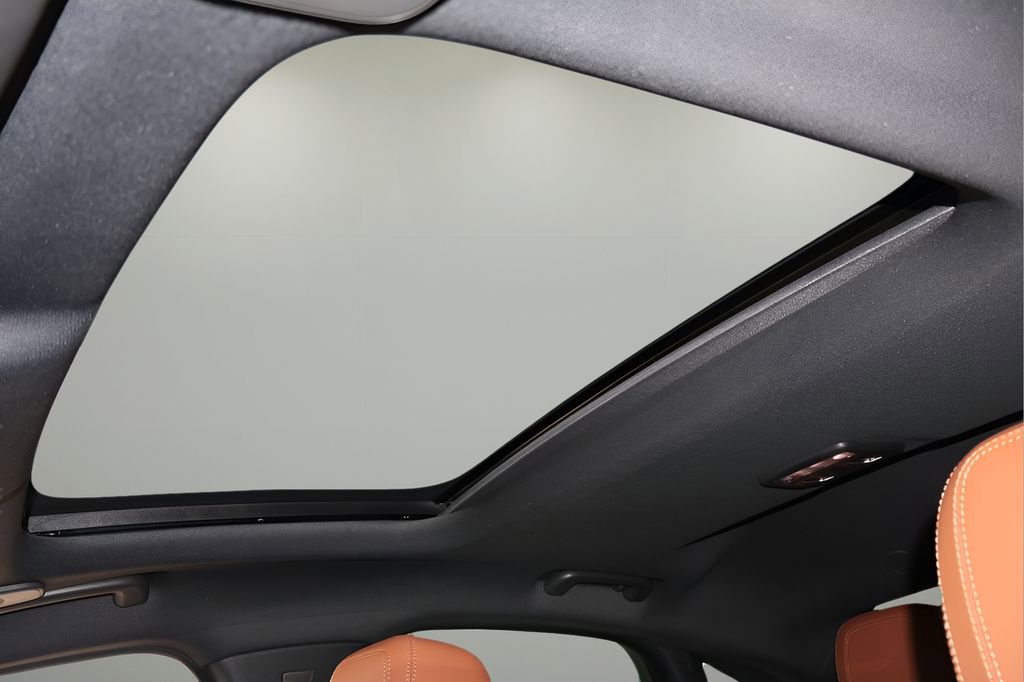 New 2024 Jaguar XF R-Dynamic SE AWD/4WD image 27