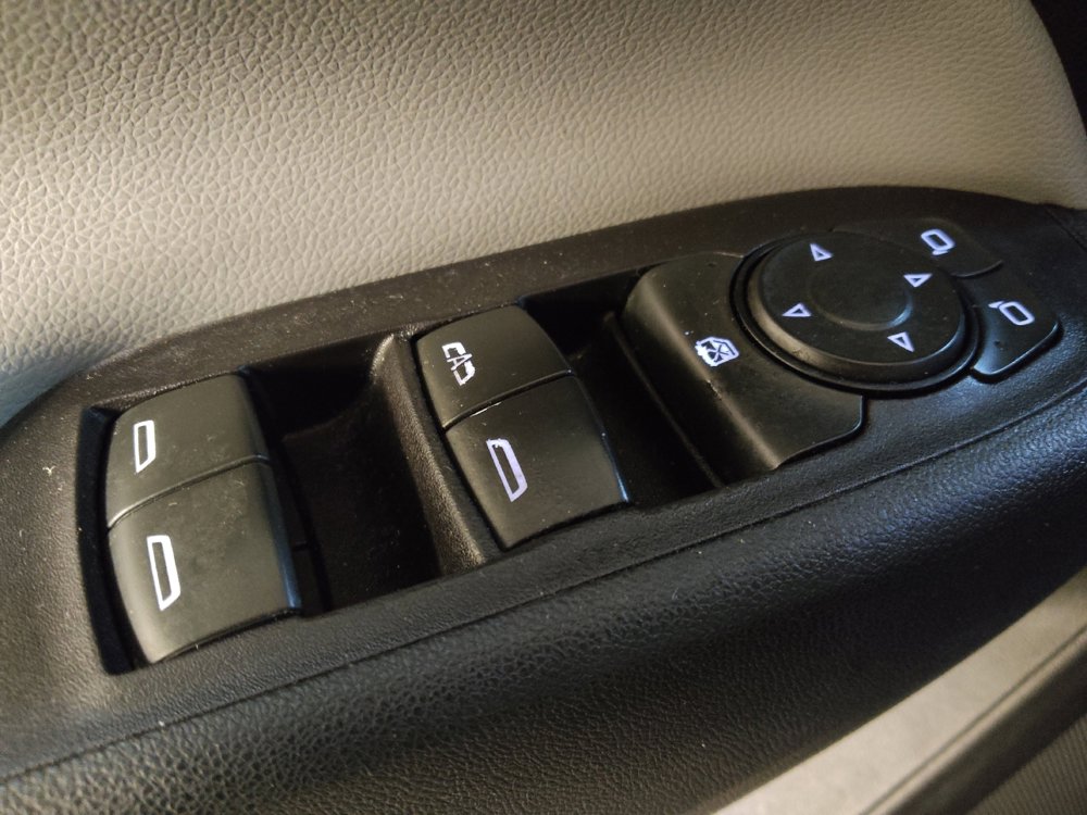 Used 2020 Chevrolet Equinox LS w/ LS Convenience Package AWD/4WD image 27