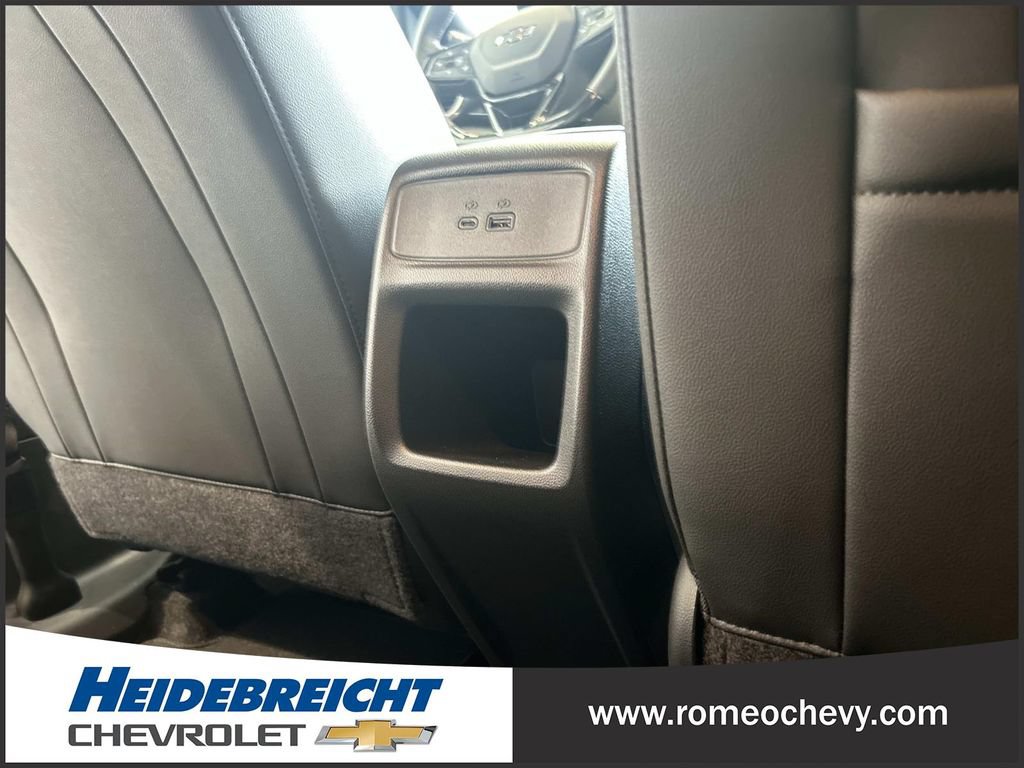 Certified 2024 Chevrolet Trax RS w/ Driver Confidence Package FWD image 17