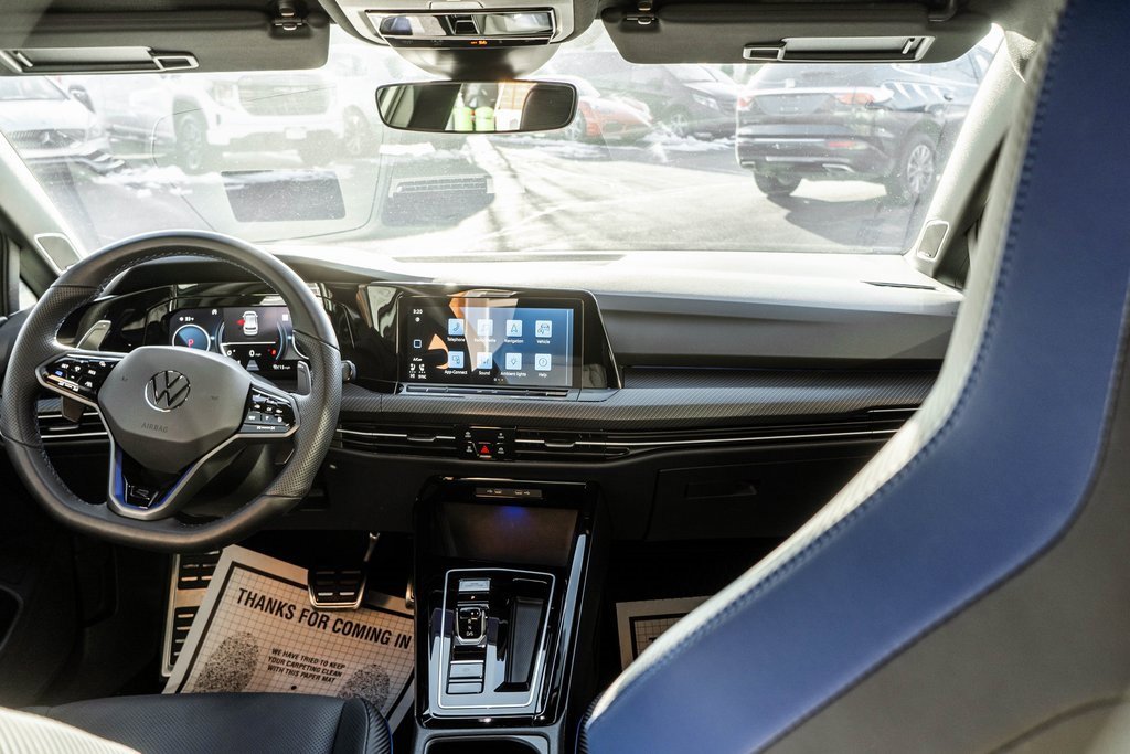 Used 2024 Volkswagen Golf R image 8