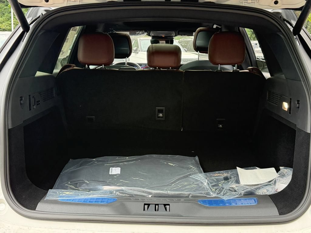 New 2026 Lincoln Nautilus Reserve AWD/4WD image 19