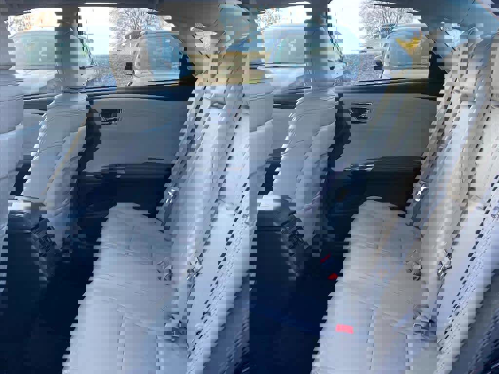 Used 2015 Toyota Avalon XLE Touring image 21