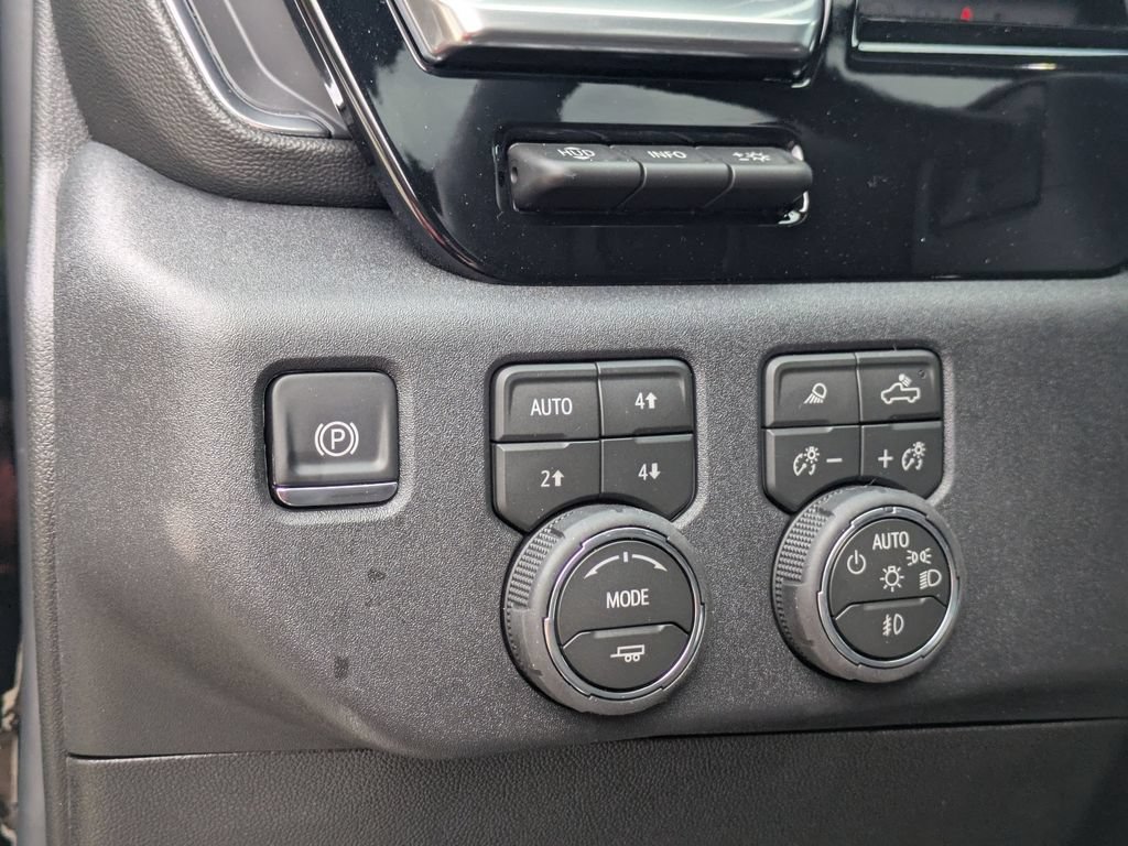New 2026 Chevrolet Silverado 2500 High Country w/ High Country Premium Package AWD/4WD image 14
