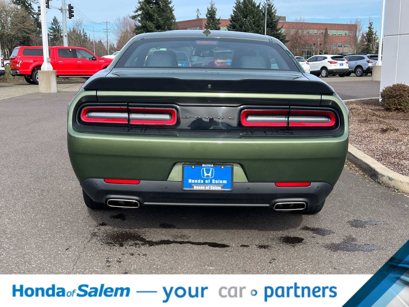 Used 2022 Dodge Challenger SXT w/ Plus Package image 5