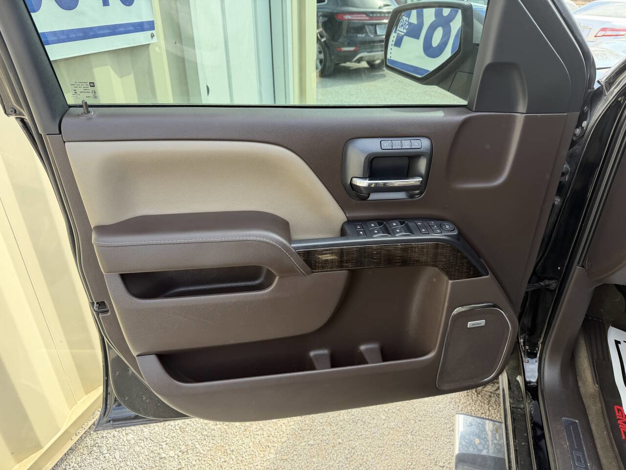 Used 2015 GMC Sierra 1500 Denali AWD/4WD image 8