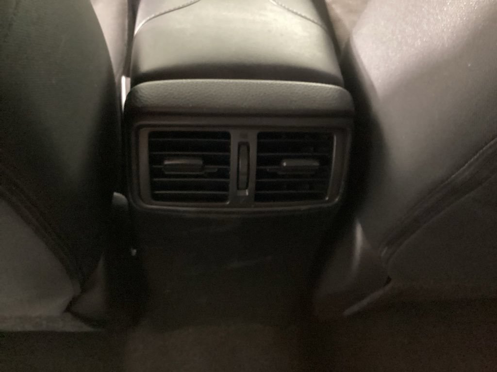 Used 2020 Nissan Rogue Sport SV FWD image 31